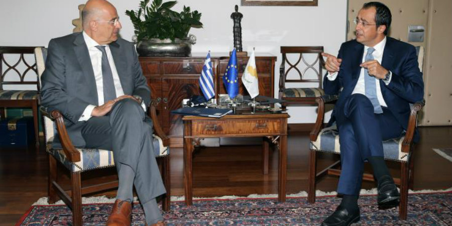 Τα επόμενα βήματα συμφώνησαν Κύπρος και Ελλάδα - Yποστηρίζουμε πολιτική καρότου και μαστίγιου λέει ο ΥΠΕΞ  - VIDEO 